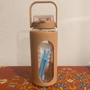 Glass water bottle 64 OZ